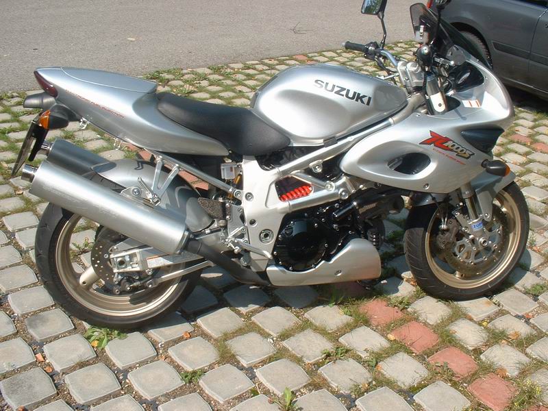 Suzuki tlr1000